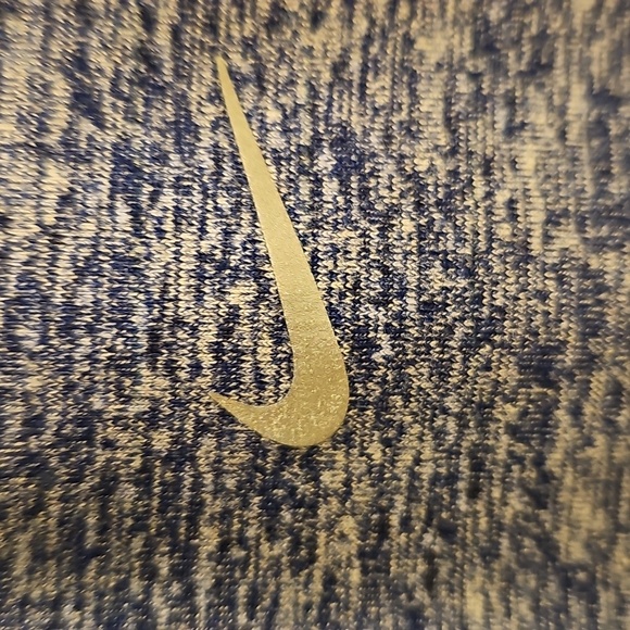 Nike Element Dri-Fit Blue Quarter-Zip Pullover - Picture 3 of 7